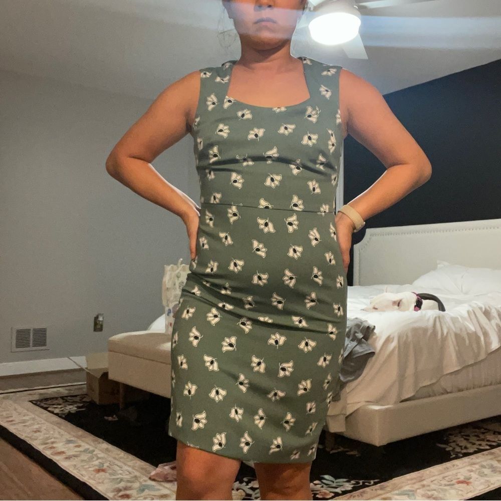 Ann Taylor Factory Floral Scoop Neck Sheath Dress